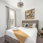 Brand New Condo With Balcony Washer Dryer 542Blvd